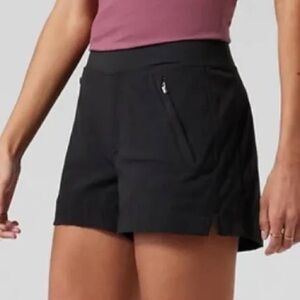 Athleta Trekkie Shorts, NWT, Size 2